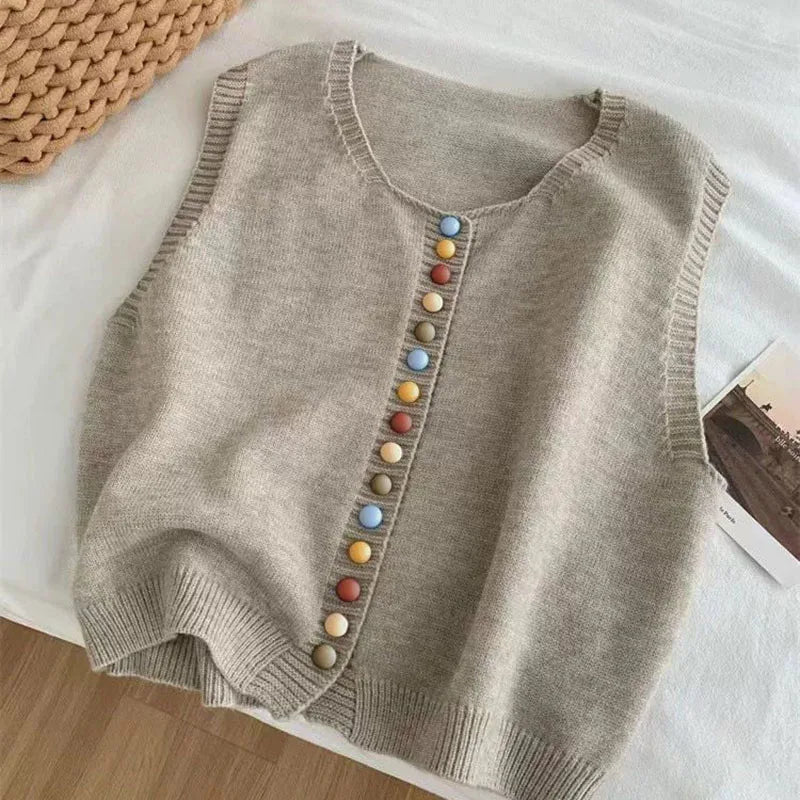 Maribela | Stickad väst med knappar