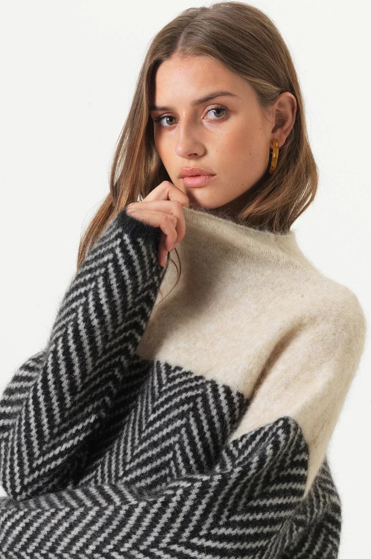 Adelie | Premium tröja med turtleneck gjord av finstickad