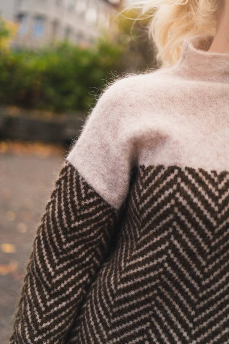 Adelie | Premium tröja med turtleneck gjord av finstickad