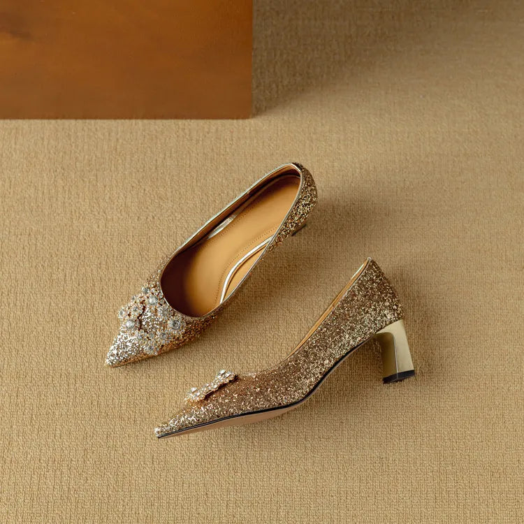 Yara | Glittrande pumps