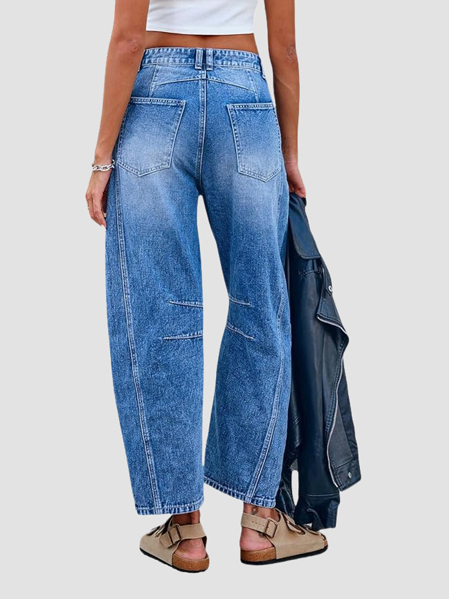 Valeska | Utsvängda jeans i ledig stil