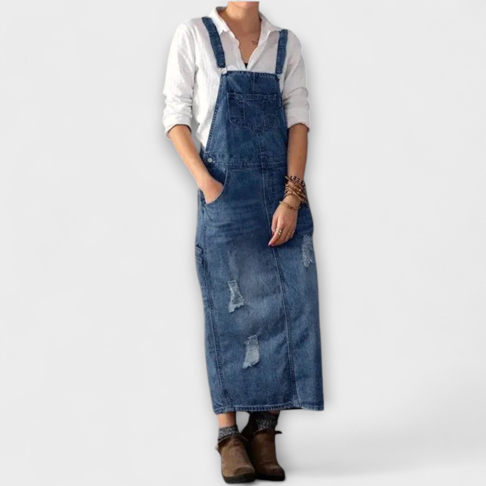 Trude | Hängselklänning i denim med retrokänsla