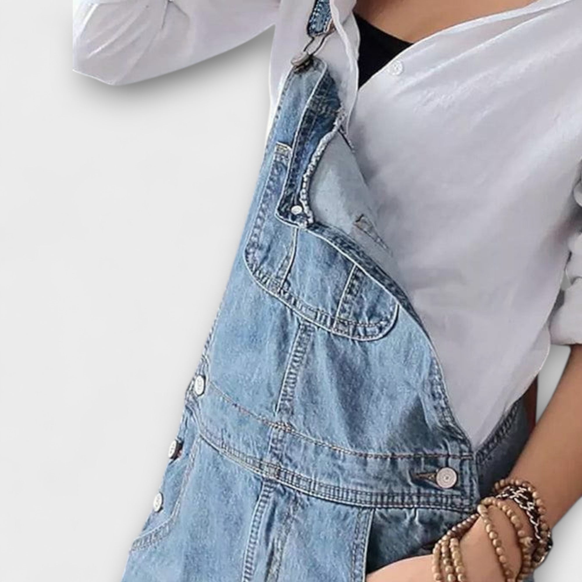 Trude | Hängselklänning i denim med retrokänsla