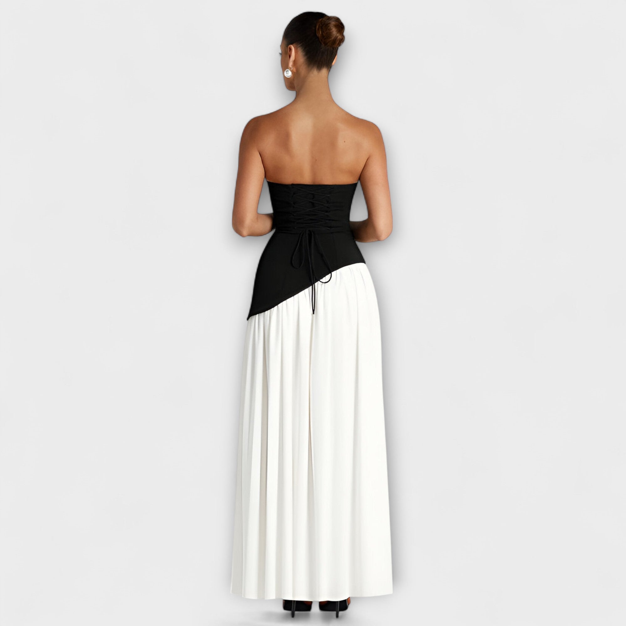 Martha | Elegant svartvit maxiklänning