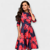 Victoria | Elegant knälång klänning i retrostil
