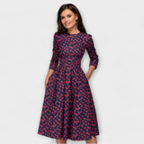 Victoria | Elegant knälång klänning i retrostil