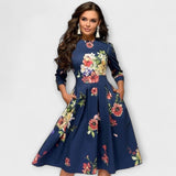 Victoria | Elegant knälång klänning i retrostil