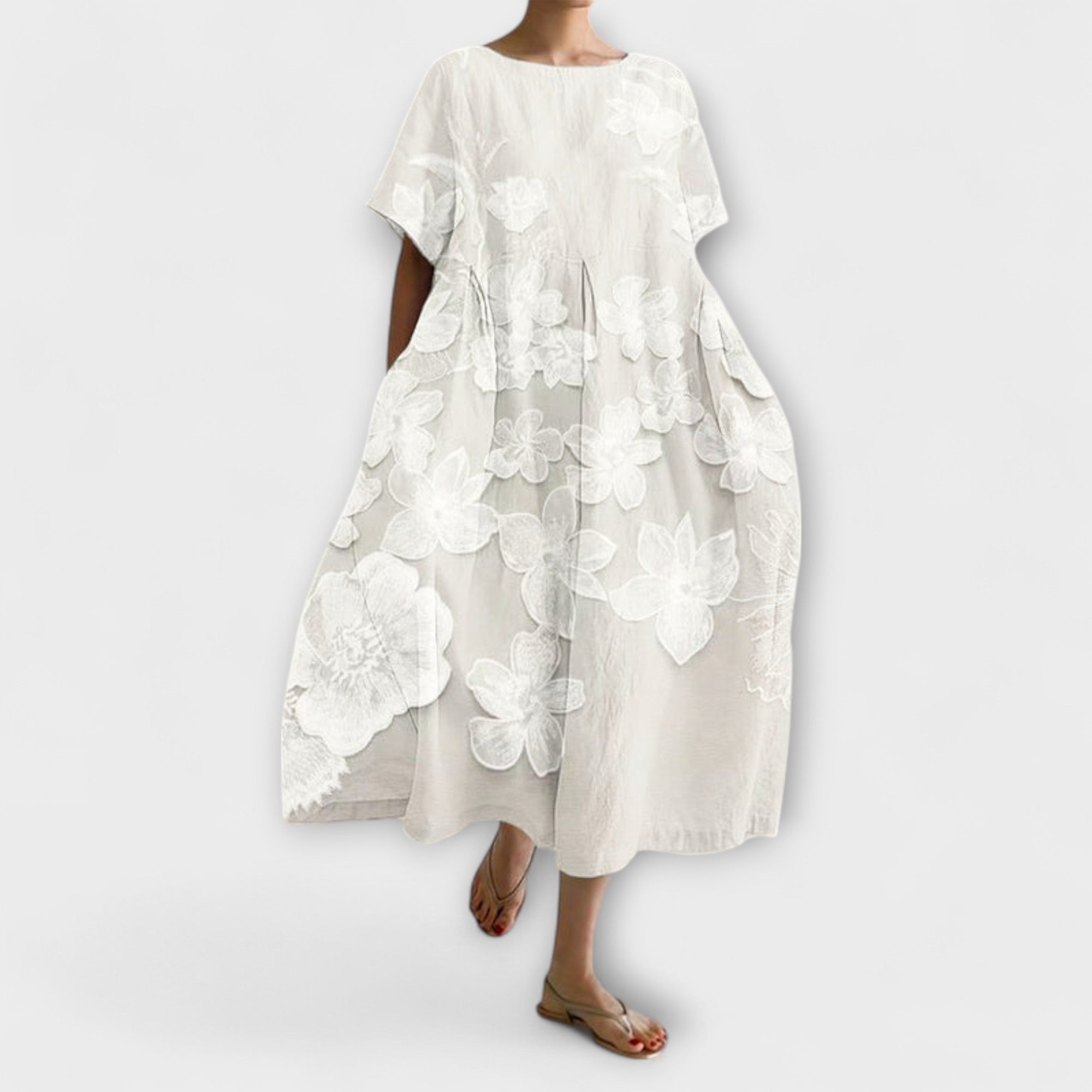 Lilli | Elegant klänning med vita blommor