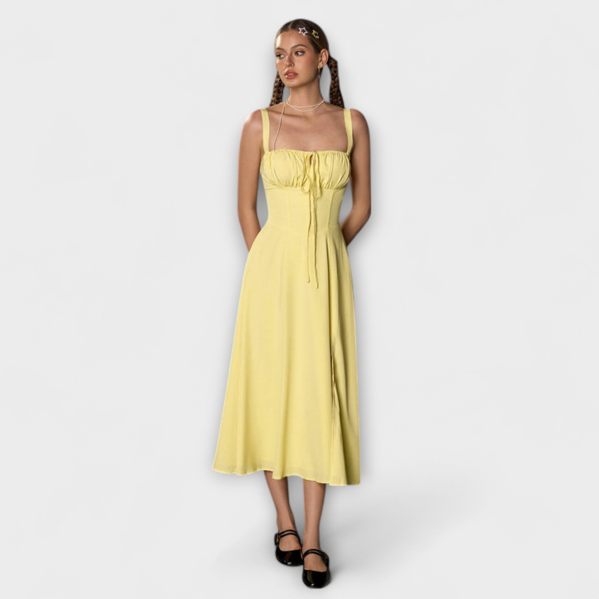 Katrin | Sommarklänning med volangliv och slits