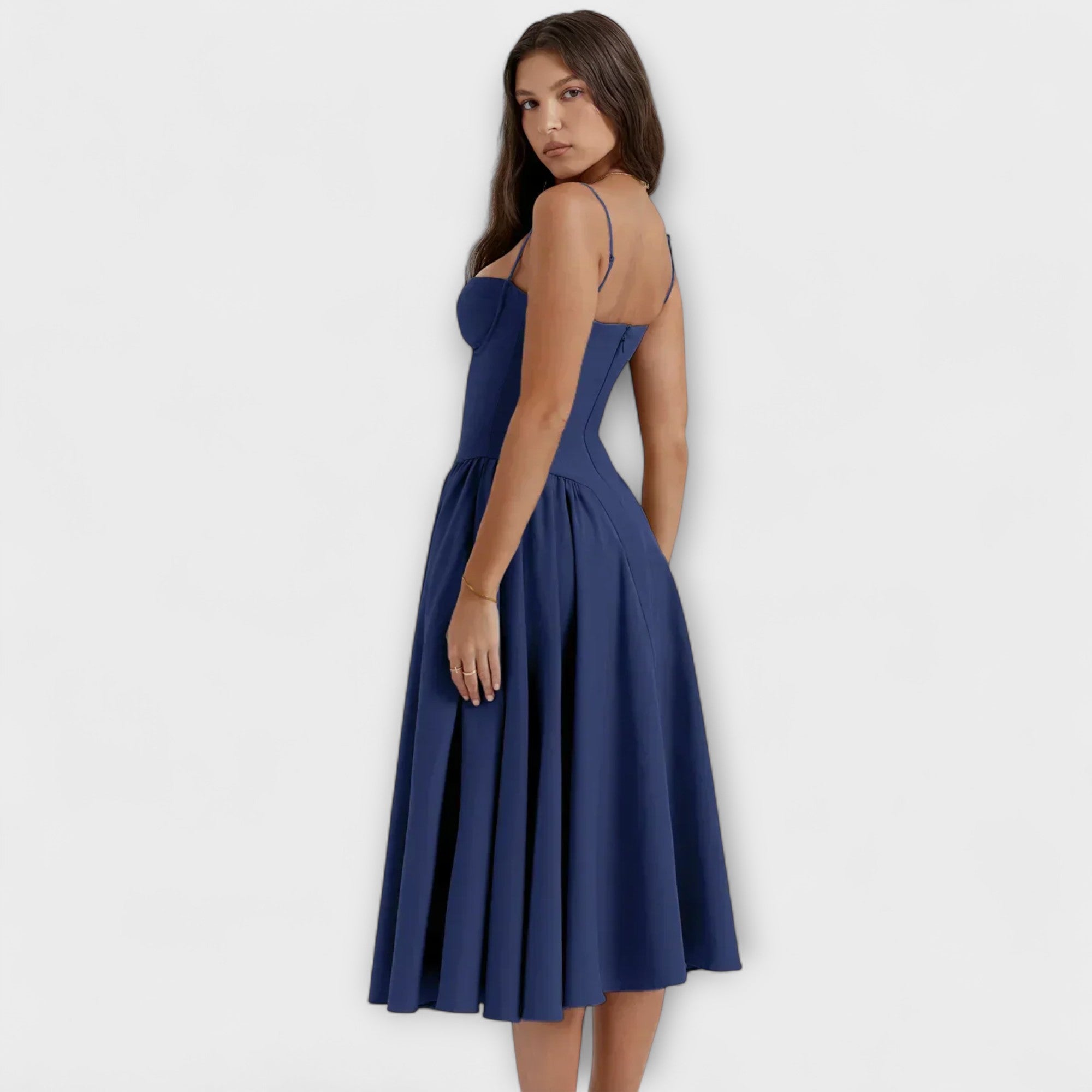 Caroline | Elegant ärmlös korsettklänning