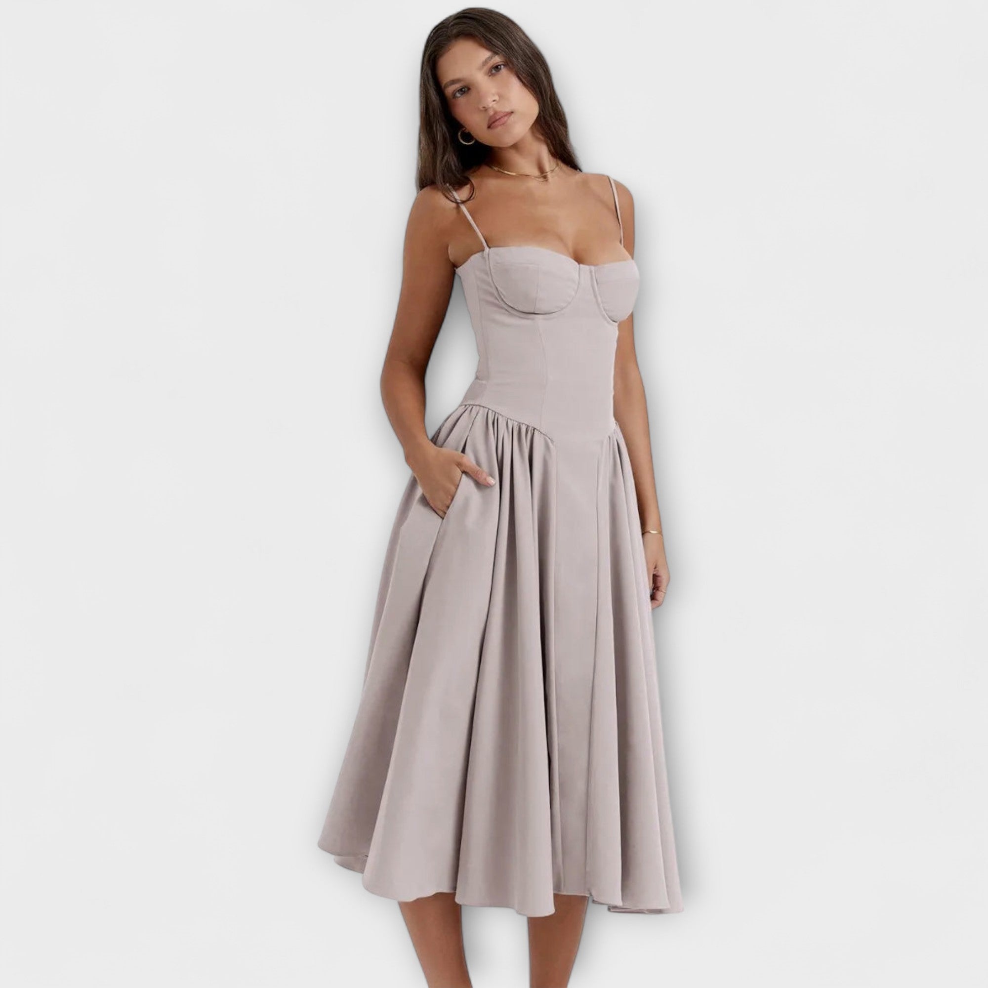 Caroline | Elegant ärmlös korsettklänning