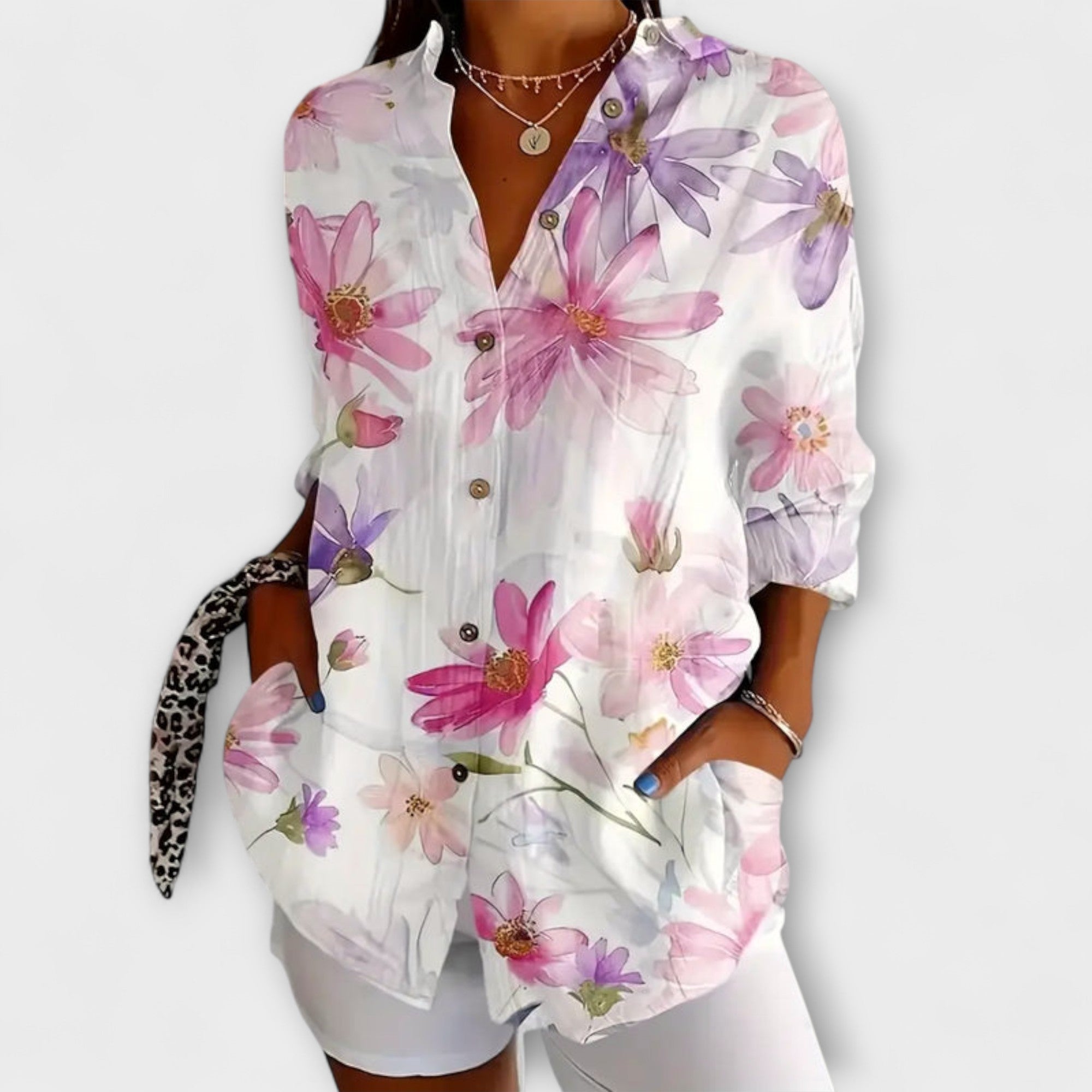 Regina | Luftig blommig sommarblus