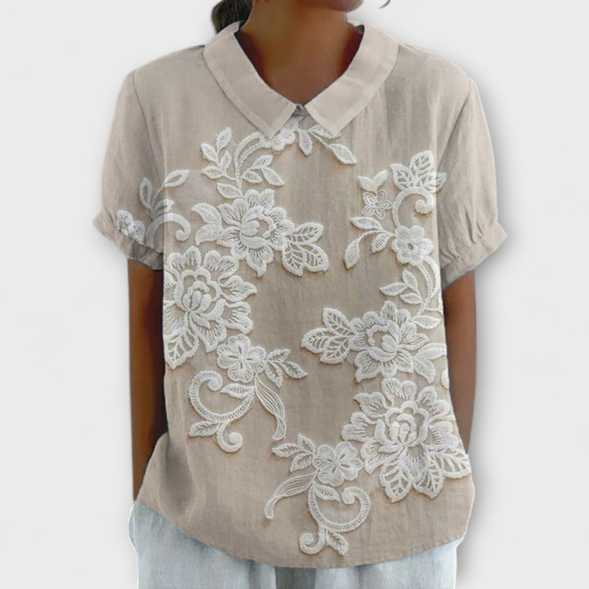 Reinhild | Skjorta med vintagebroderi