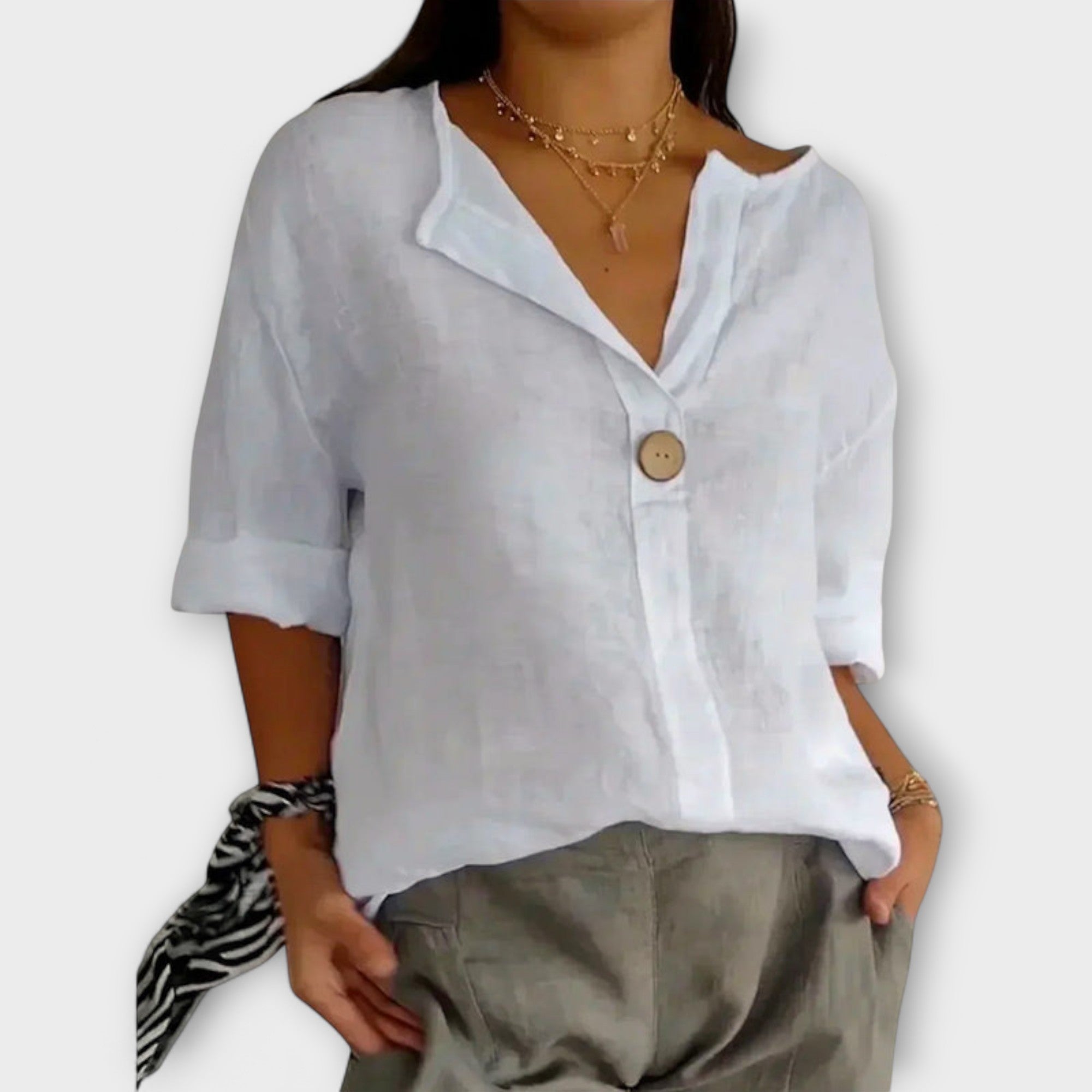 Maya | Elegant blus med V-ringning