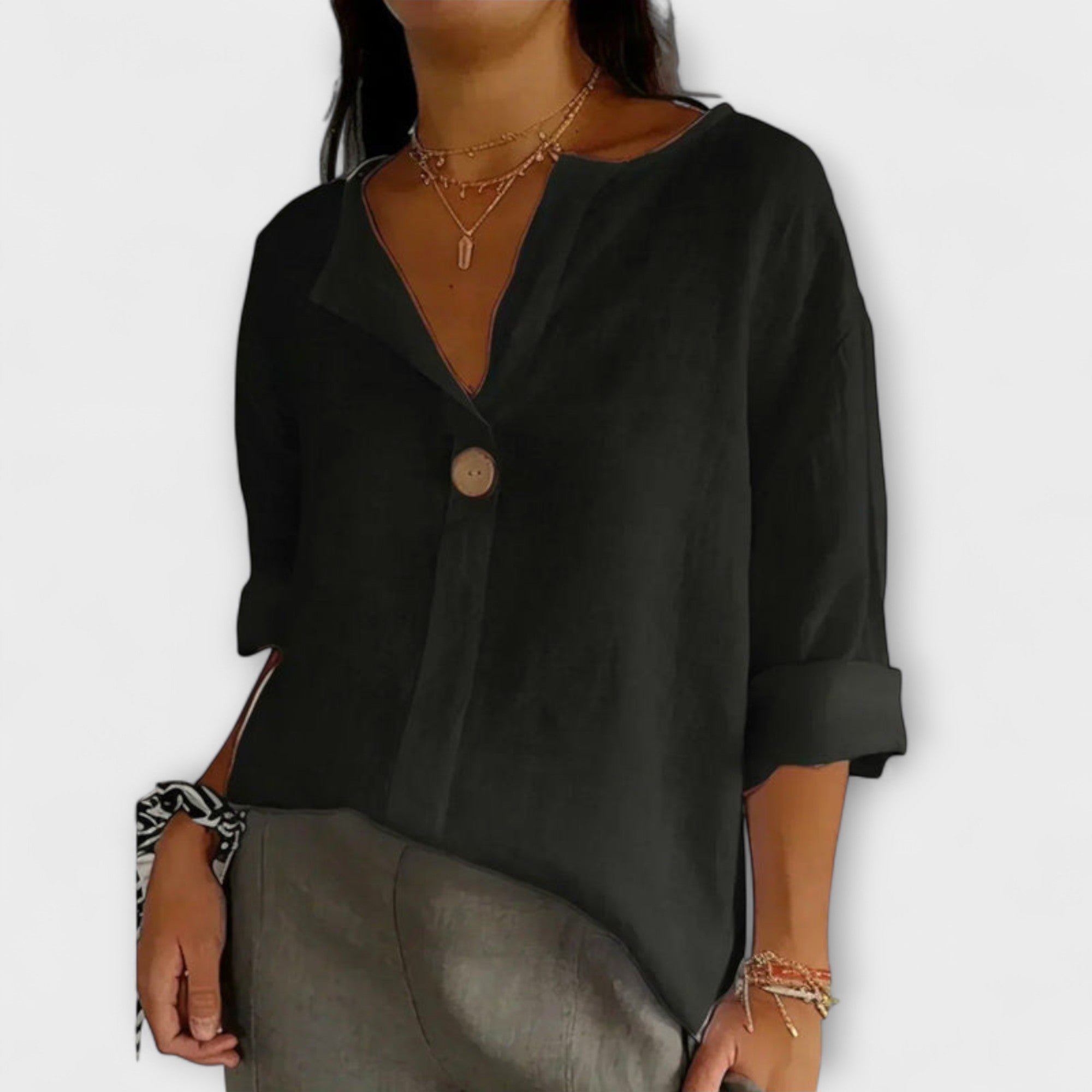 Maya | Elegant blus med V-ringning