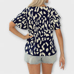 Kira | Ledig blus med rund halsringning