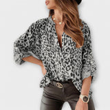 Astrid | Leopardmönstrad blus med justerbara ärmar
