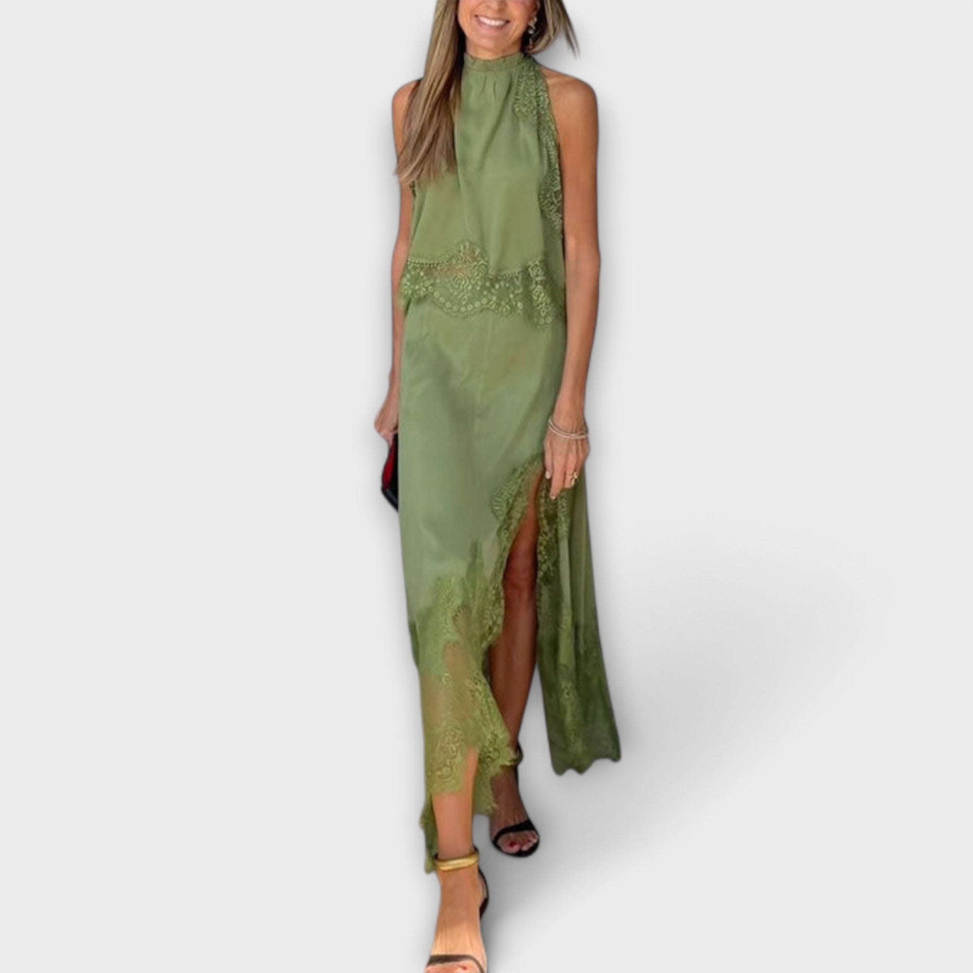 Natalie | Blus med spetskanter och veckad halsringning