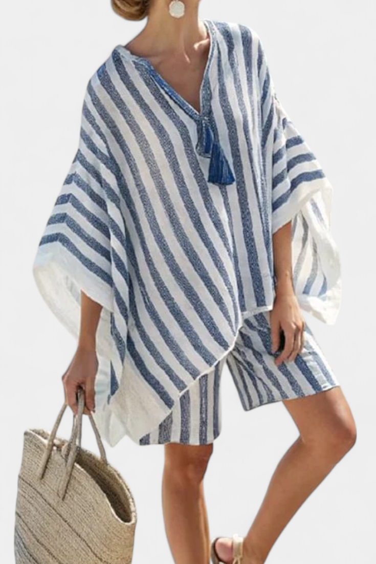 Edith | Randigt set med blus och shorts