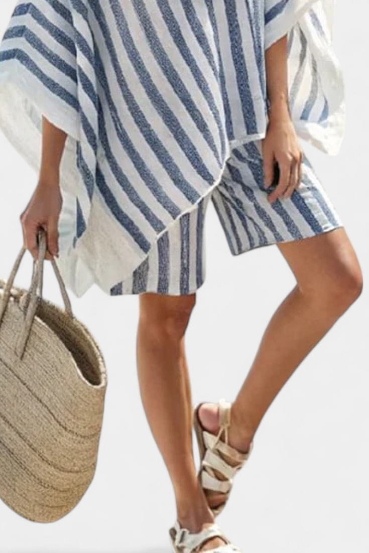 Edith | Randigt set med blus och shorts