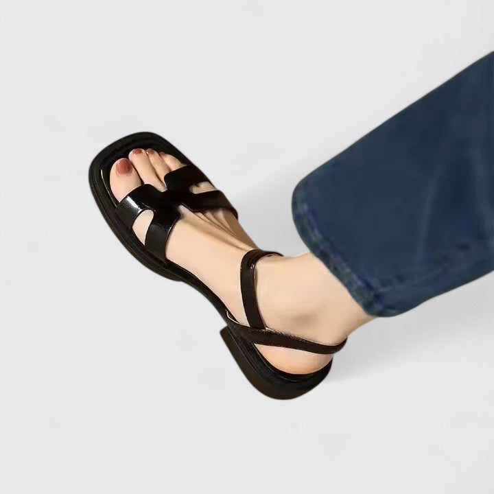 Erna | Eleganta sandaler med låg klack