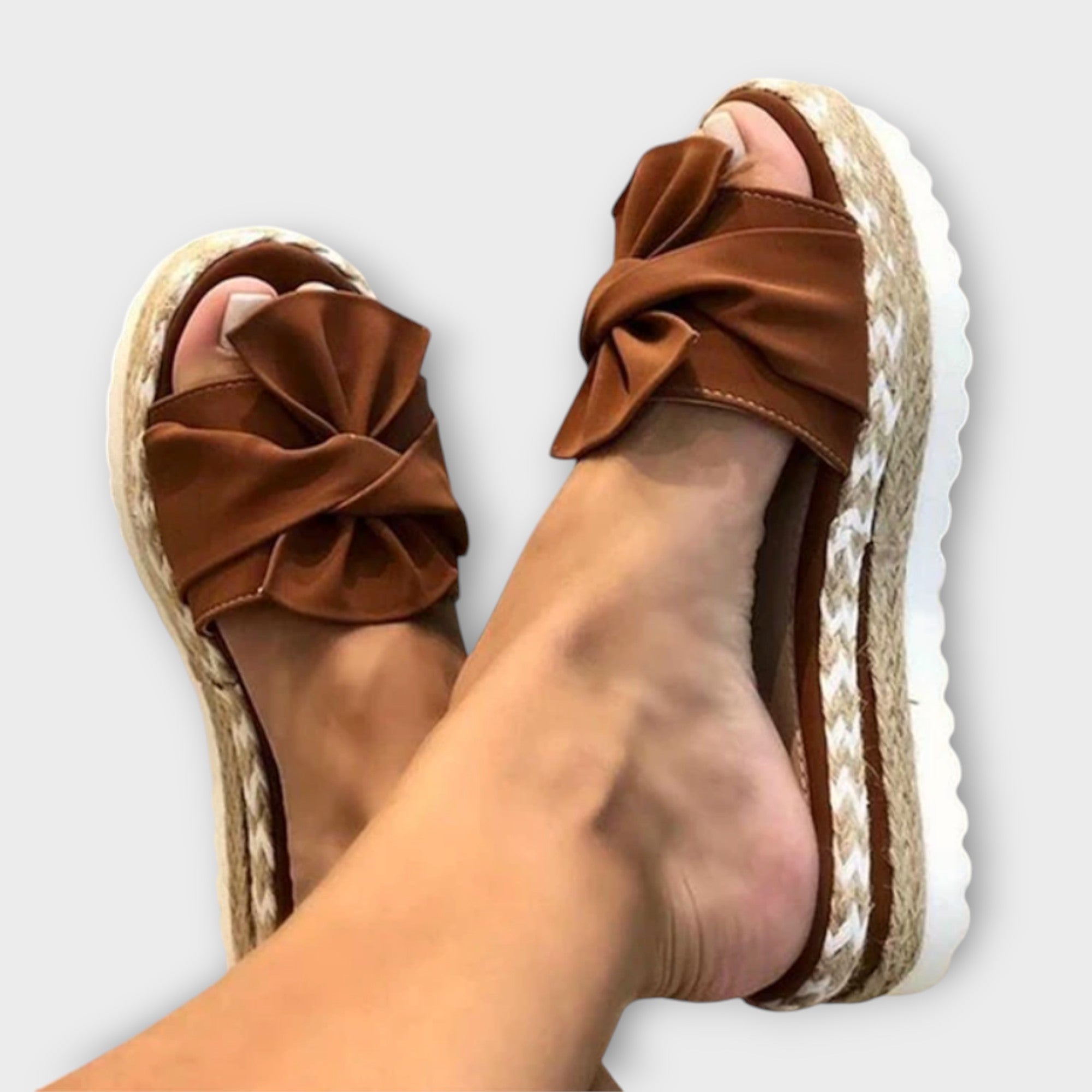 Anna | Bekväma sandaler med rosett