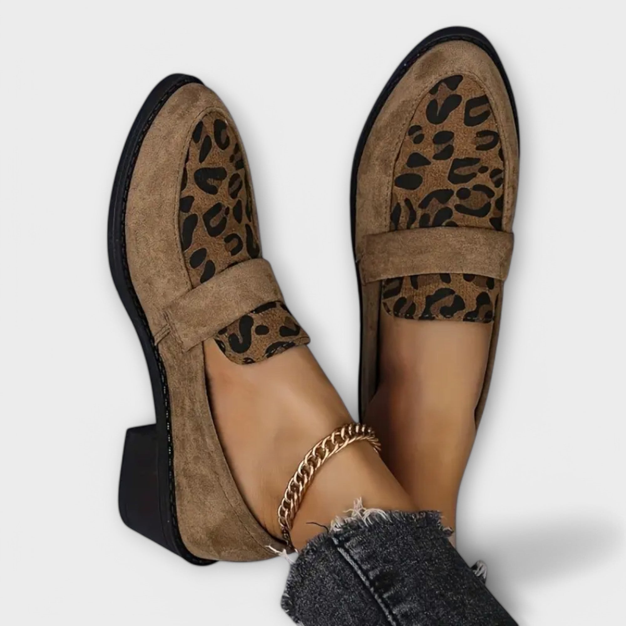 Viola | Eleganta damskor med leopardtryck
