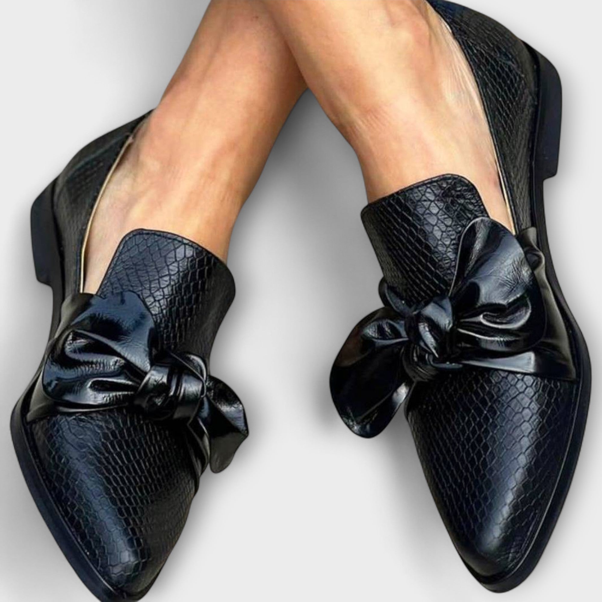 Sophie | Loafers med rosettdetalj