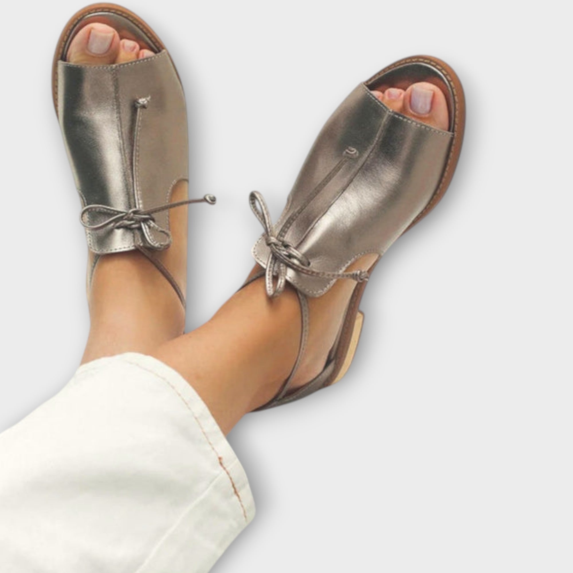 Eva | Silverfärgade sandaler med blockklack