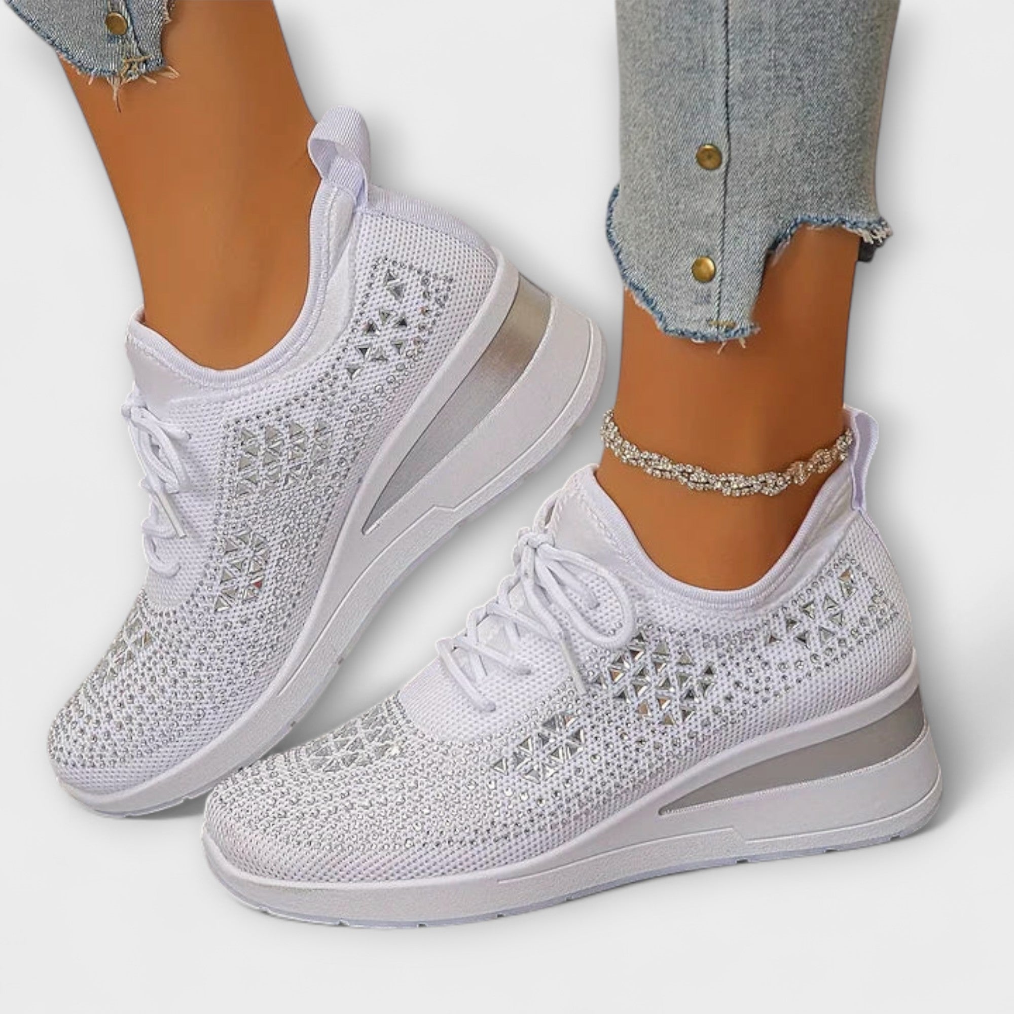 Edeltraud | Skimrande sneakers med strass