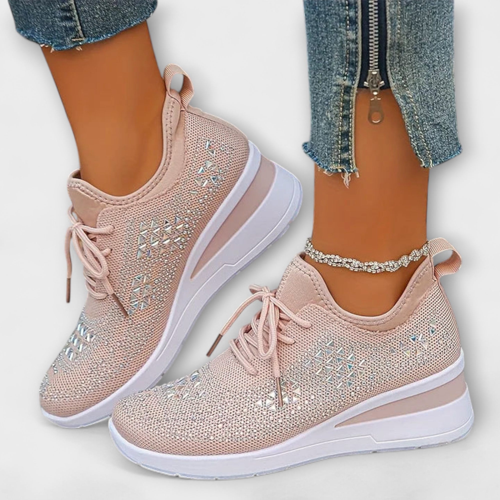 Edeltraud | Skimrande sneakers med strass