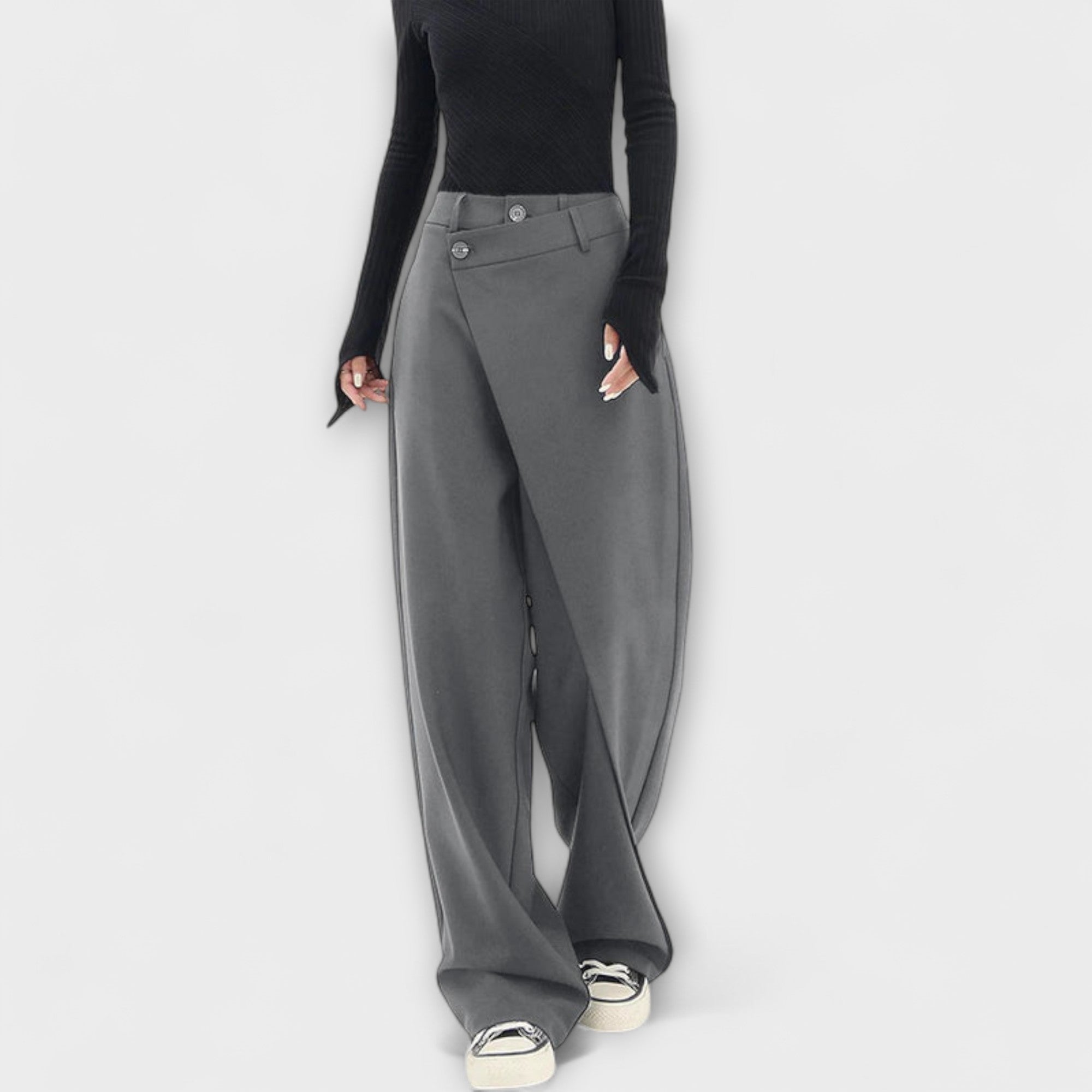Sabrina | Vida byxor med asymmetriska knappar