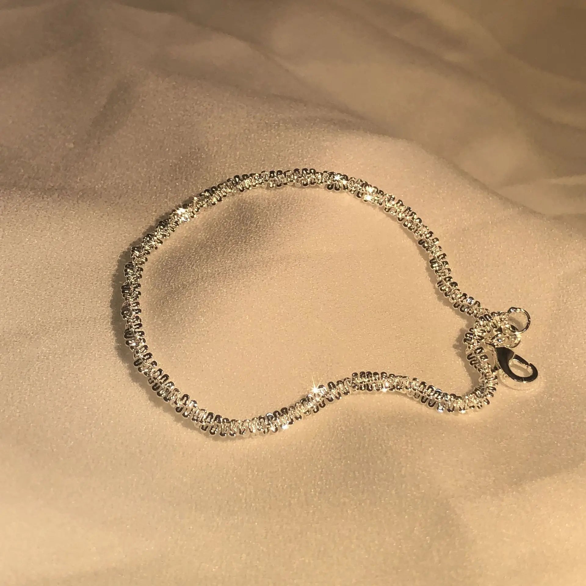 Dorothea | Glänsande armband