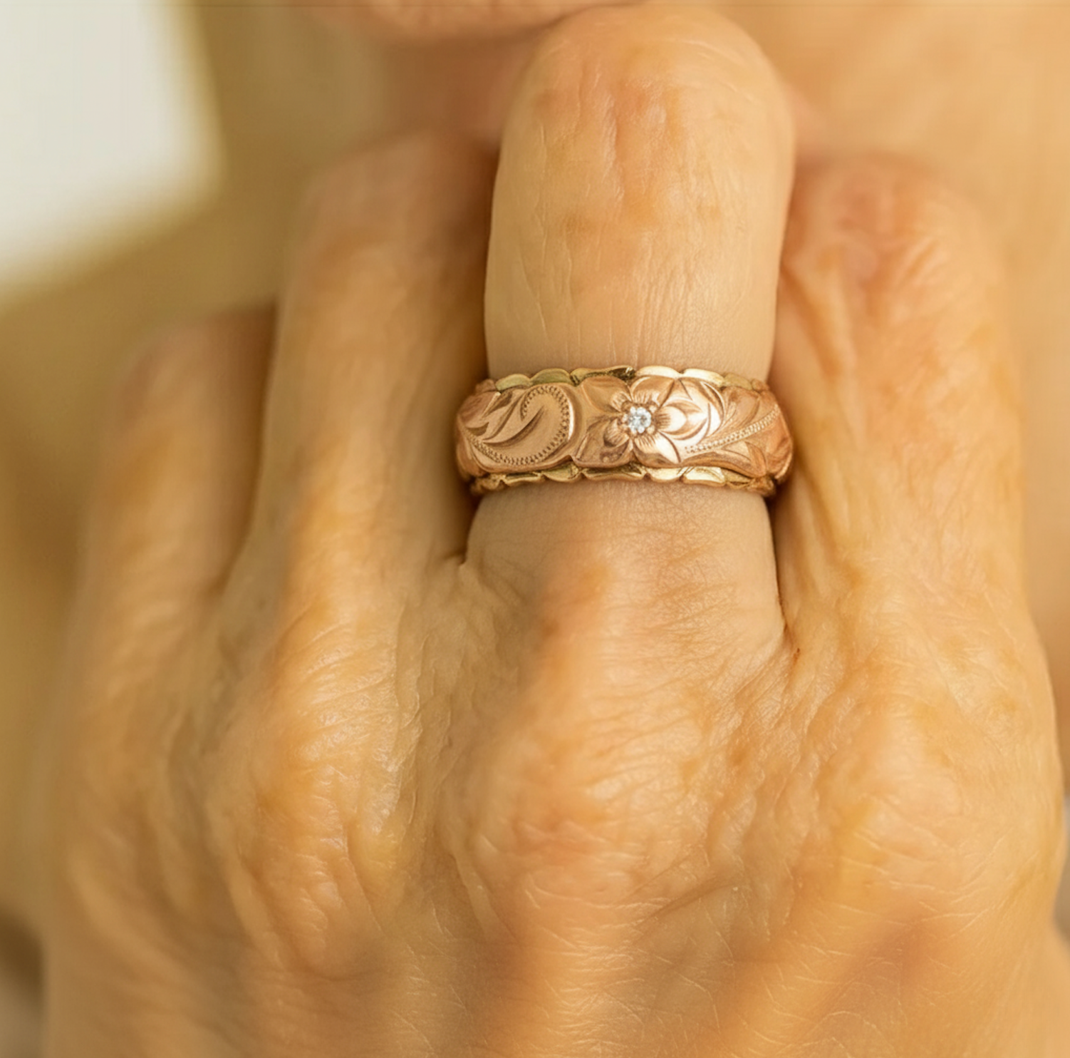 Hanna | Elegant guldfärgad ring för alla tillfällen