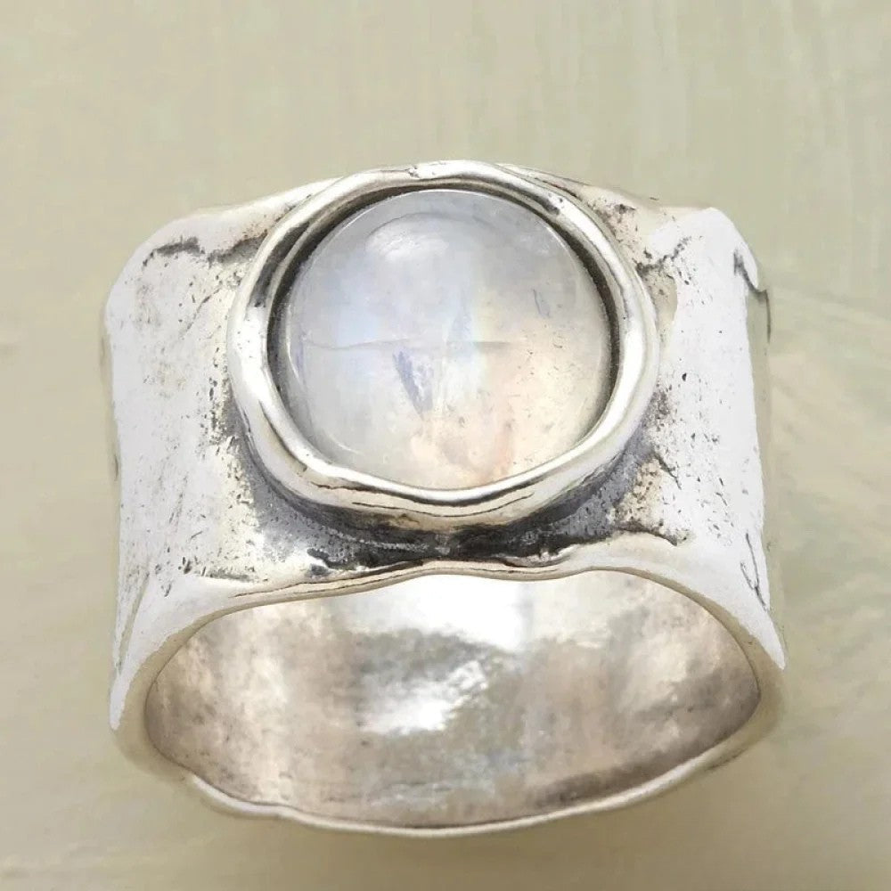 Aylin | Ring med sten i antik stil