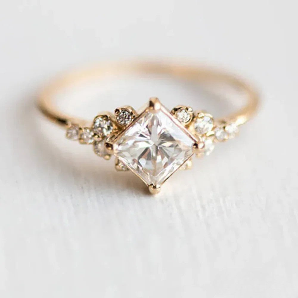 Valerie | Ring med krona