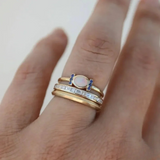 Margareta | Guldfärgat ringset med opal i vintagestil