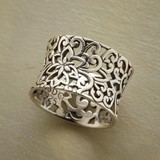 Minna | Genombruten ring i antik stil