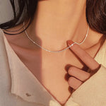 Kira | Elegant halsband vid nyckelbenet
