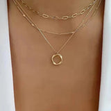 Kirsten | Guldfärgat halsband i flera lager med retrostil