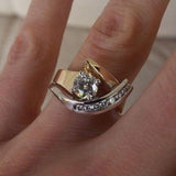 Britta | Ring med oregelbundna stenar i vintagestil