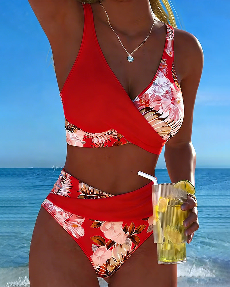 Karin | Blommig tankini med shorts