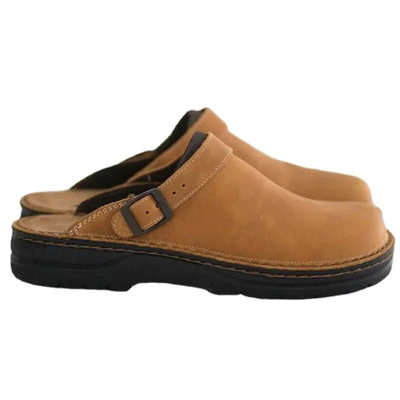 Annette | Lediga slip-on-skor med justerbar rem