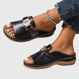 Hedwig | Bekväma sandaler med guldfärgat spänne