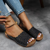 Amelie | Sandaler med blommiga utskärningar