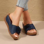 Ella | Sandaler med tredimensionella blommor