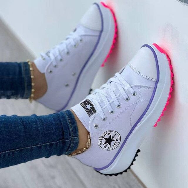 Martina | Platåsneakers med stjärndetalj