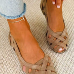 Magda | Färgglada flätade sommarsandaler