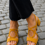 Astrid | Färgstarka sommarsandaler med rund detalj