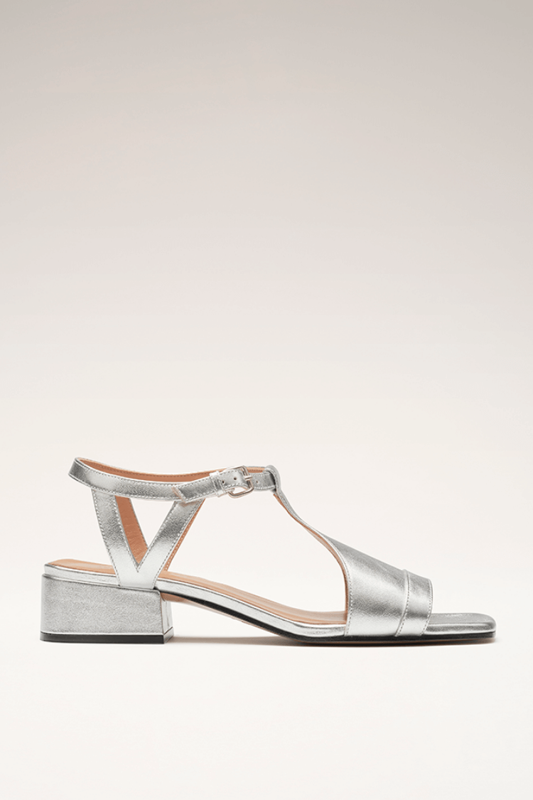 Tanja | Silverfärgade sommarsandaler